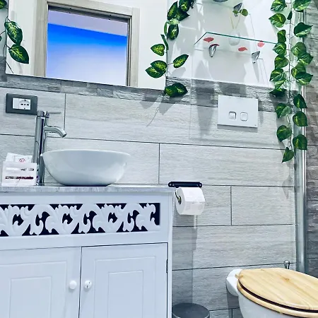 Cocorita Suites Bed & Breakfast Rome