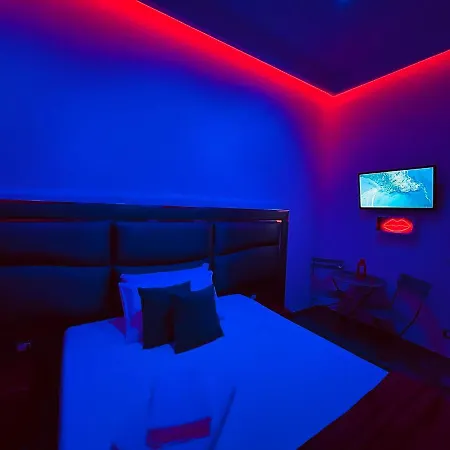 Cocorita Suites *