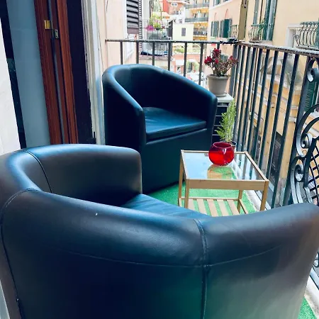 Bed & Breakfast Cocorita Suites