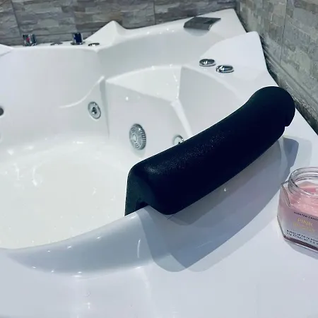 Cocorita Suites Bed & Breakfast Rome