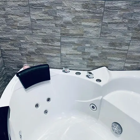 Cocorita Suites 住宿加早餐酒店 *