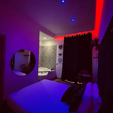 Cocorita Suites 住宿加早餐酒店 *