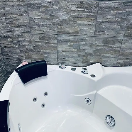 Cocorita Suites Bed & Breakfast *